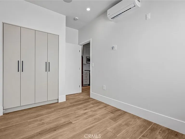 7508 1/2 Claire Ave — Photo 11