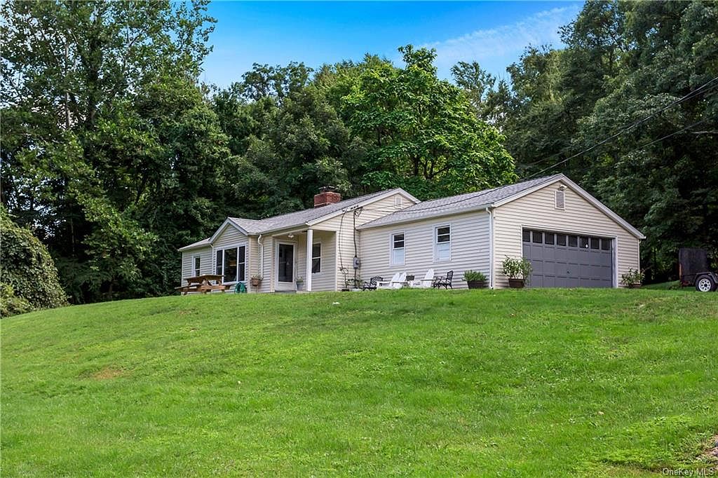210 Doansburg Road, Brewster, NY 10509 Zillow