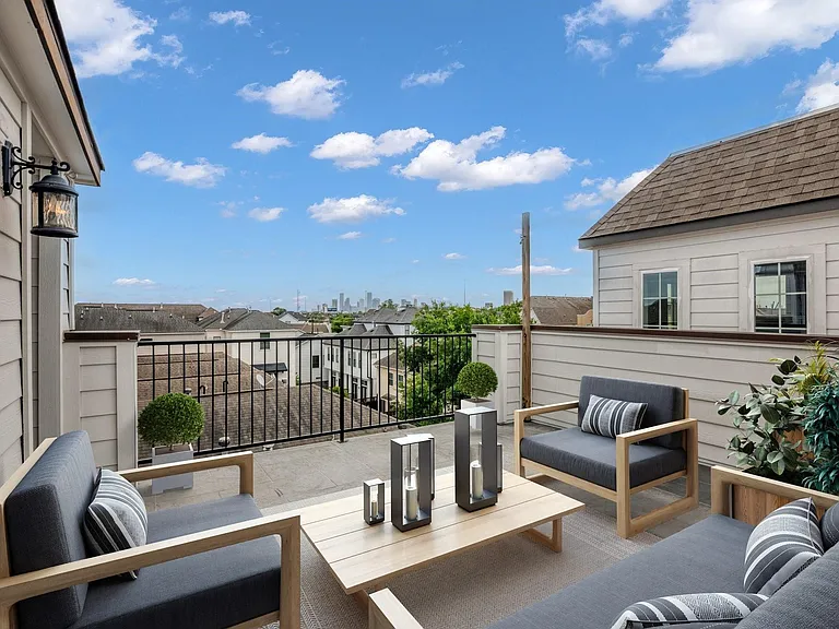 5521 Petty St — Photo 4