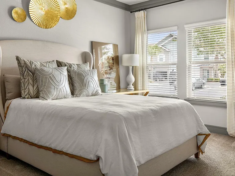 Luxe Lakewood Ranch - Bedoroom