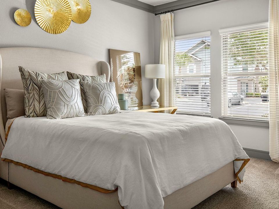 Luxe Lakewood Ranch - Bedoroom