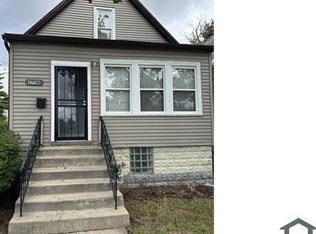 1738 W Steuben St, Chicago, IL