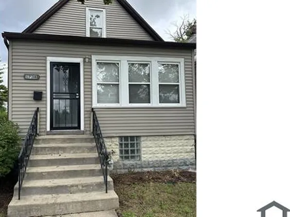 1738 W Steuben St, Chicago, IL 60643