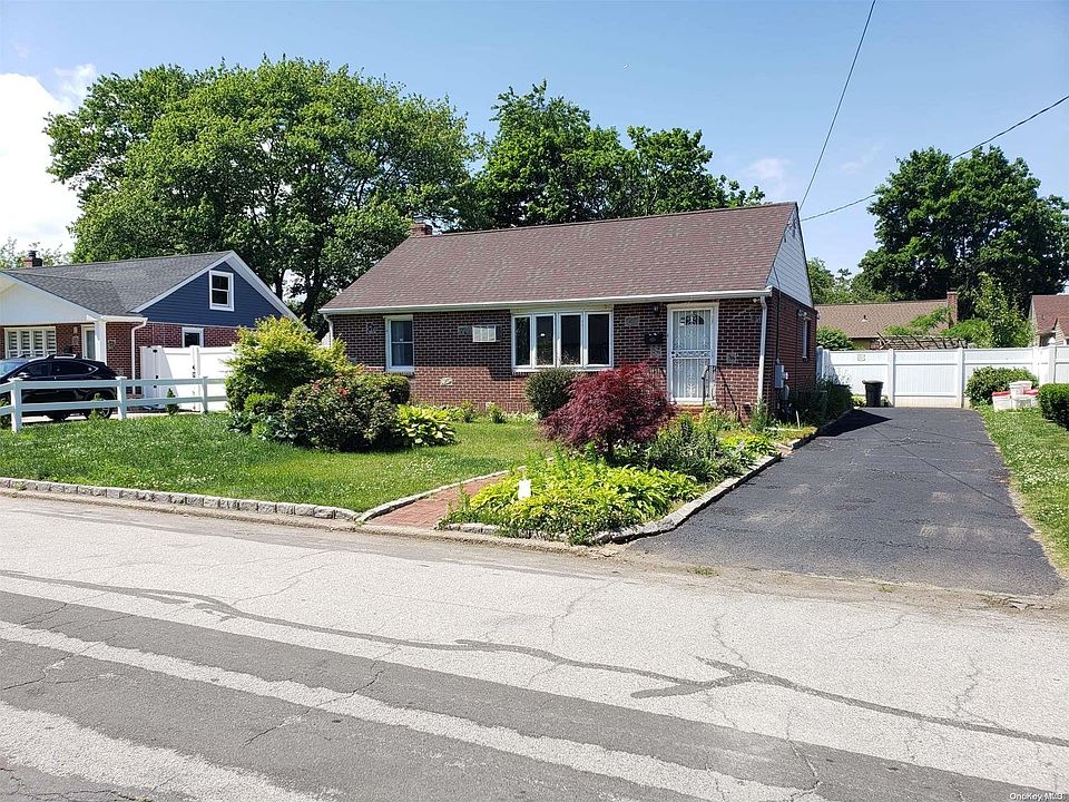 1st image of 115 E Booker Avenue