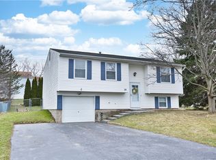 20 Rampart St, Rochester, NY 14623