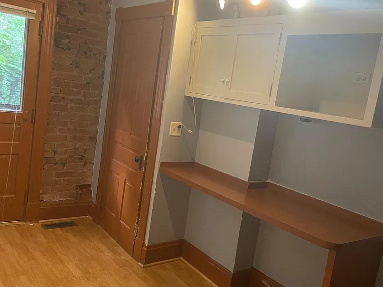 2369 W Clifton Ave — Photo 10