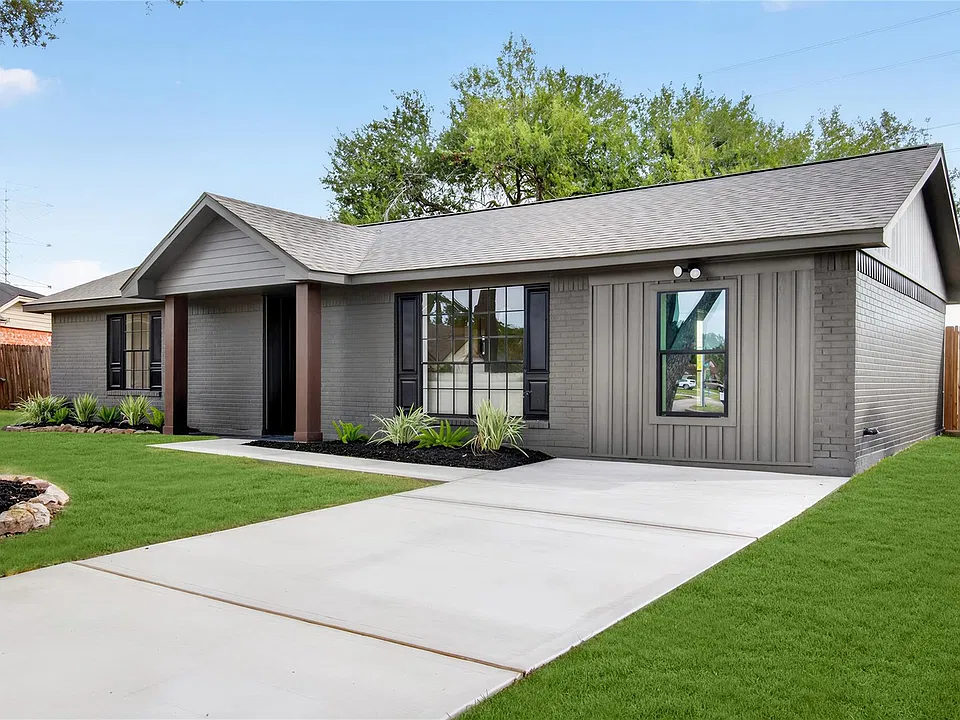 2501 Ironclad Dr