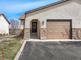 149 Riverview Dr APT 13, Monticello, MN 55362