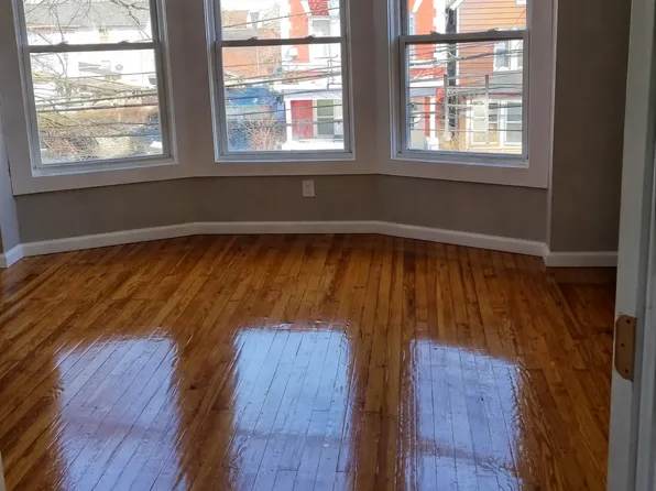 1066 Mary St, Elizabeth, NJ