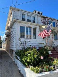 216 Bay 11 St, Brooklyn, NY, 11228