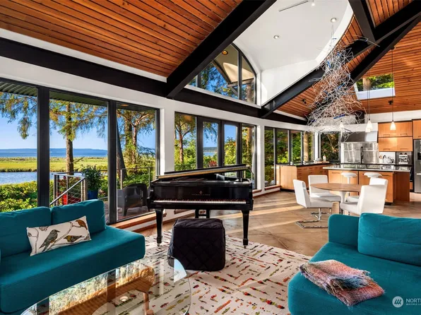 537 Race Road, Coupeville, WA 98239