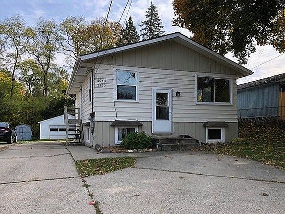 2nd image of 2948 Coit Ave NE