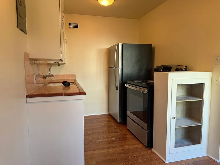 Park Manor — Photo 20
