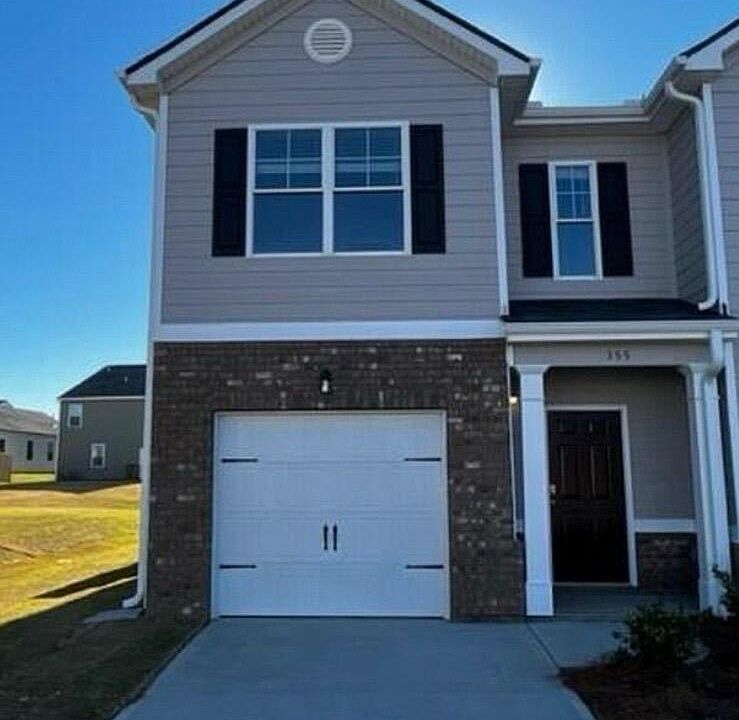 1st image of 355 Bisham Ct