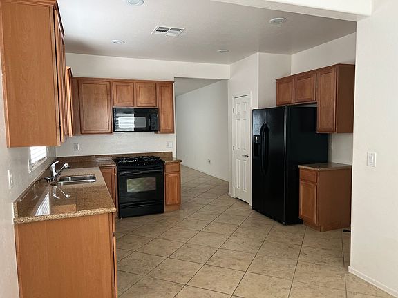 5th image of 2712 Cheer Pheasant Ave