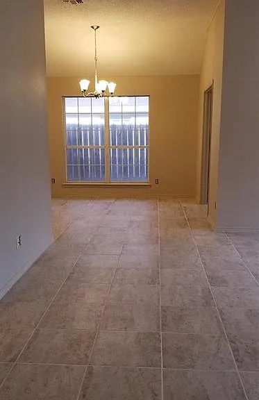 1812 Crown Pointe Blvd — Photo 5