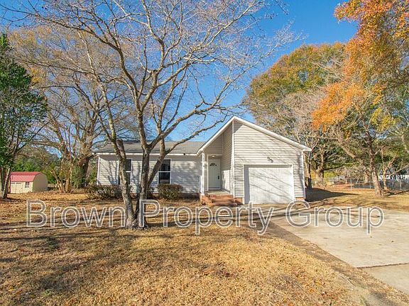 3rd image of 3196 Petunia Ave