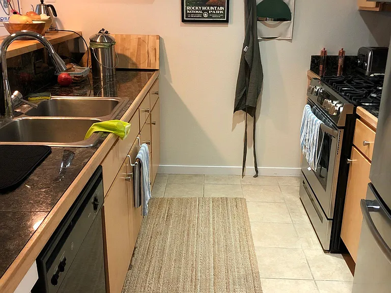 4710 Holiday Dr #202 — Photo 6
