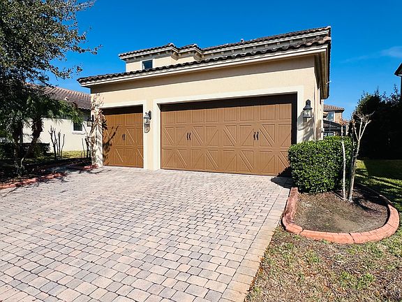 3rd image of 10441 Stapeley Dr