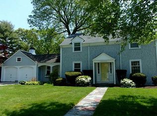 3 Ronald Rd, Barrington, RI 02806