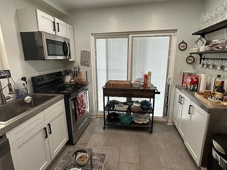 428 Pierce St — Photo 9