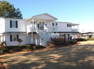 95 Harbor Dr, Chocowinity, NC 27817