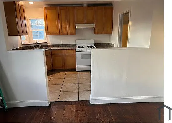 2315 Durant Ave — Photo 6