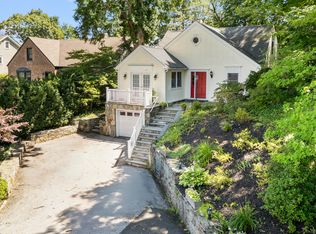 15 Ridge Rd, Cos Cob, CT 06807