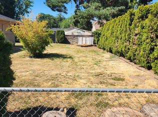 6935 N Powers St, Portland, OR 97203