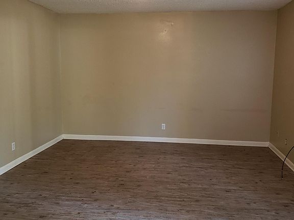 3rd image of 1891 Esther Dr APT 8C