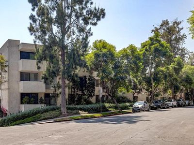8400 De Longpre Ave APT 407, West Hollywood, CA, 90069