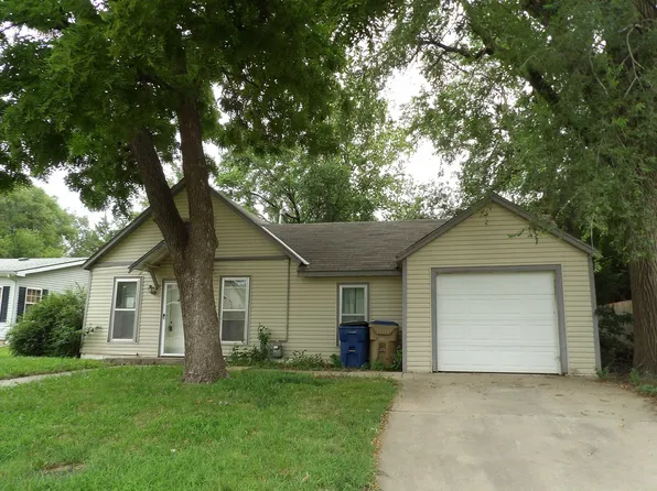 316 N Daily Rd, Mount Hope, KS 67108