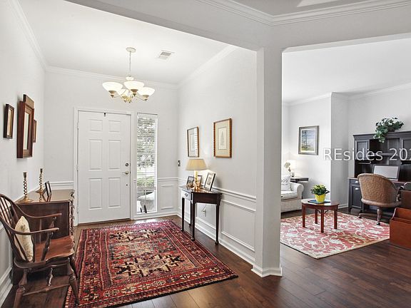 5th image of 10 Saltus Ct