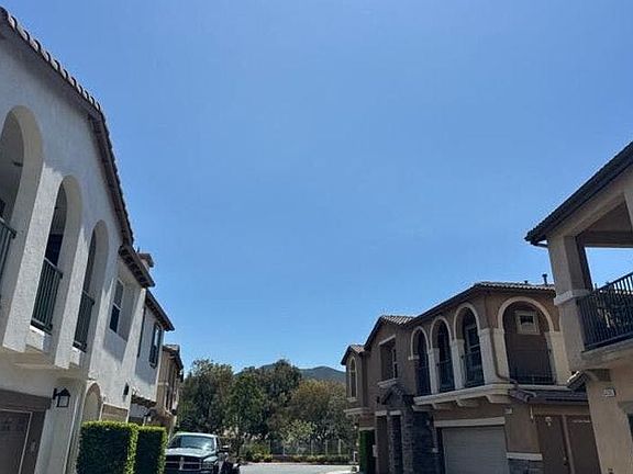 4th image of 43127 Avenida Cielo