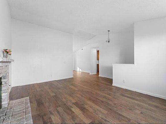 4th image of 2852 San Ramon Dr