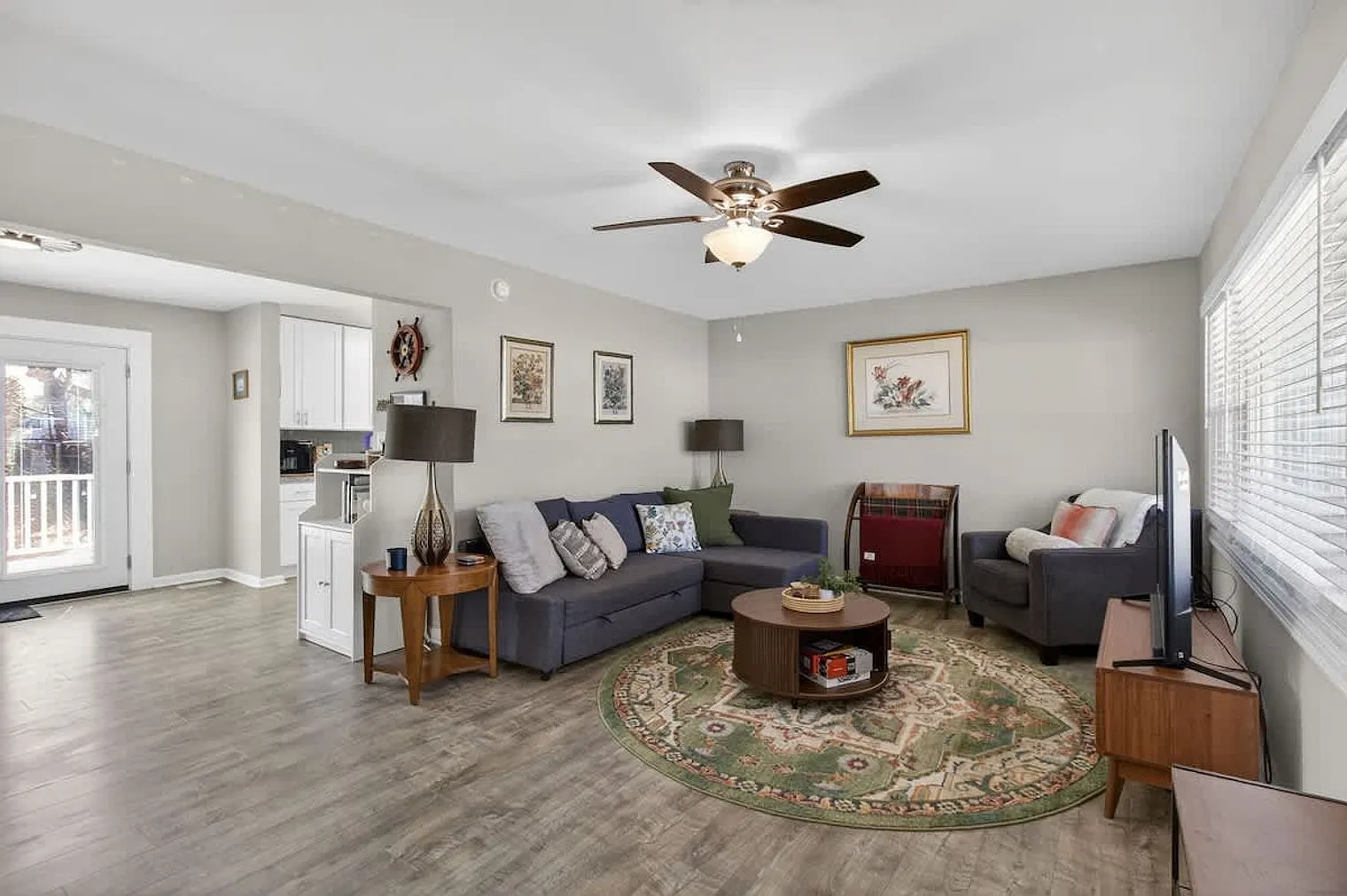 3 bed, 2.0 bath, 1367 sqft, $3,710 — Photo 1