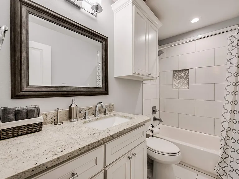 987 Little Den Dr — Photo 40