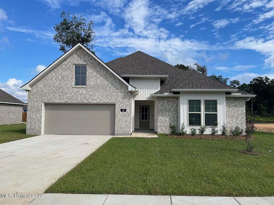 1st image of 11 Alexandria Grace Dr