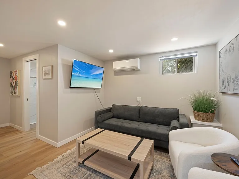5116 S Brighton St #B — Photo 10