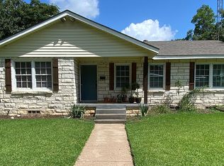 832 Fort Worth St, Jacksonville, TX 75766