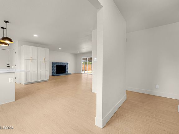 4th image of 2240 Pawnee Way