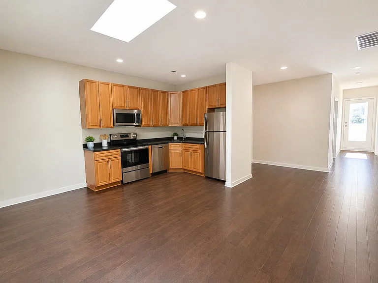 416-18 N Wiota St #3 — Photo 14