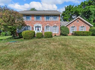 608 Log Hill Ct, Ballwin, MO
