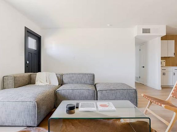 5th image of 8447 E Vernon Ave
