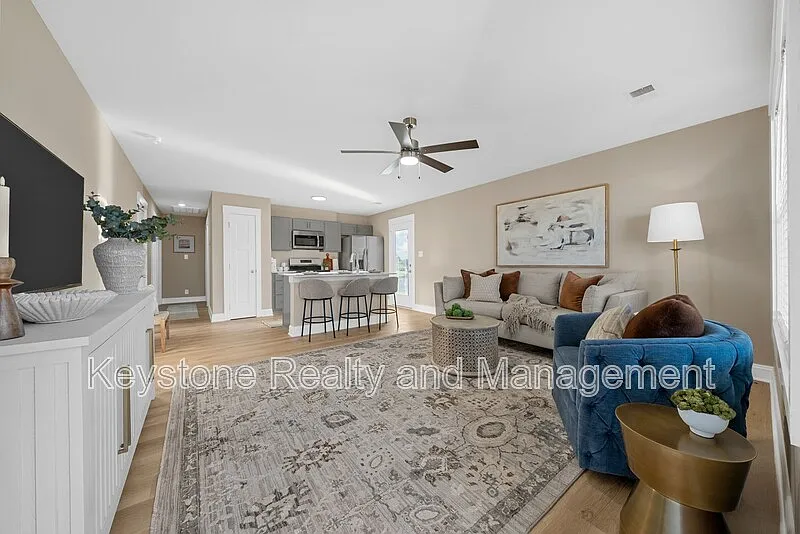 2 bed, 2.0 bath, 1244 sqft, $1,250 — Photo 3