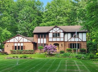7835 Memory Ln, Canfield, OH 44406