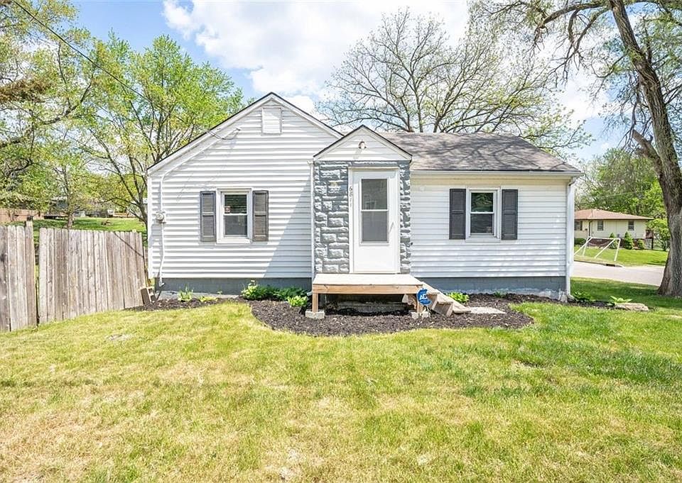 6811 SW 13th St, Des Moines, IA 50315 MLS 628599 Zillow