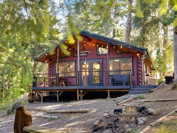 4480 Post Canyon Dr, Hood River, OR 97031