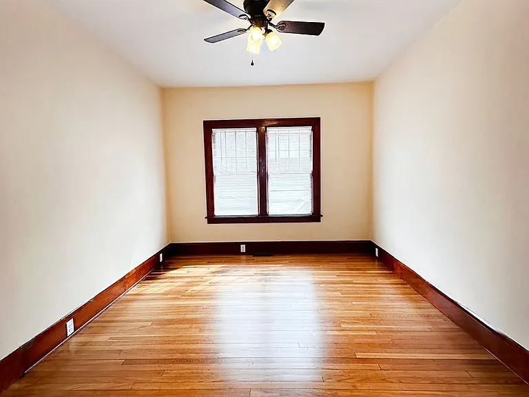 44 Drew St — Photo 8