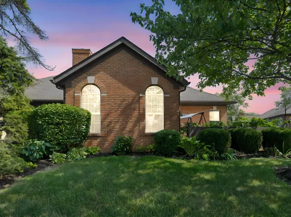 2566 Trotterslane Dr, Columbus, OH 43235